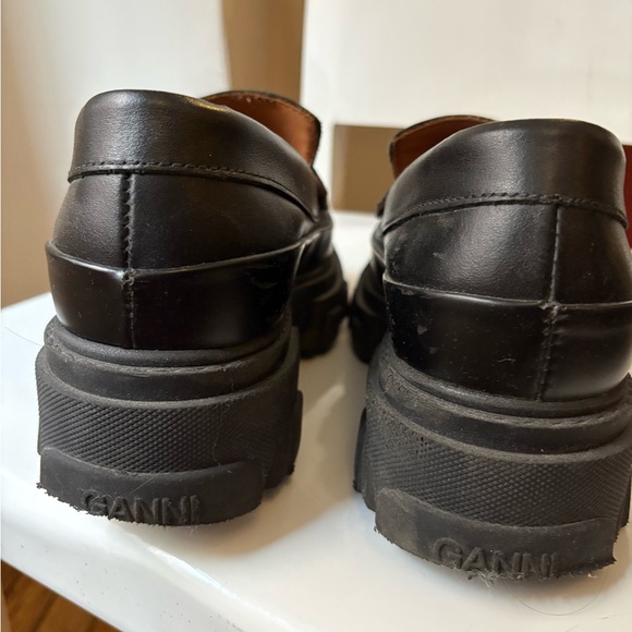 Ganni Chunky Leather Loafers - Picture 4 of 6